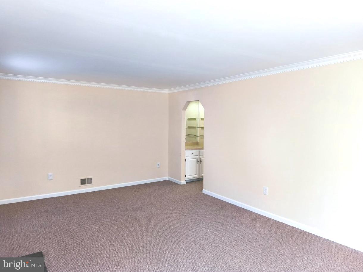 12452 Sweet Leaf Terrace Fairfax, VA 22033 - Photo 14 of 38