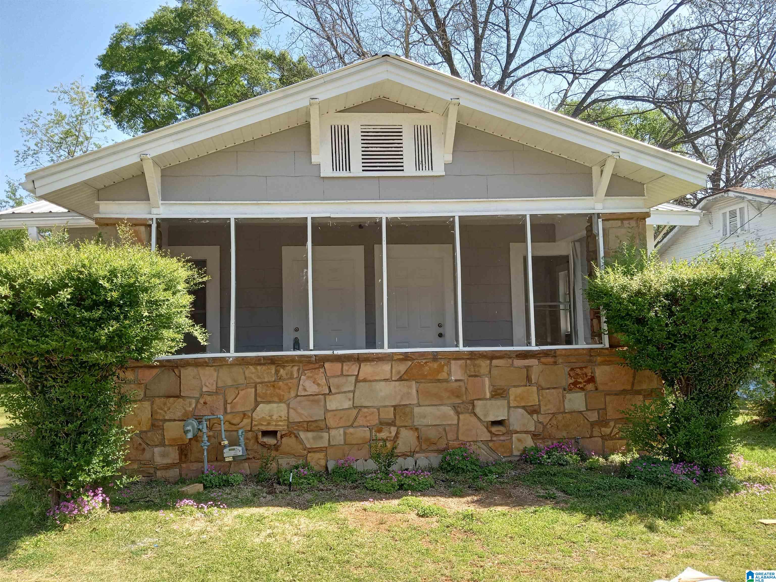 1133 14th Place Southwest Birmingham, AL 35211 - Photo 1 of 19