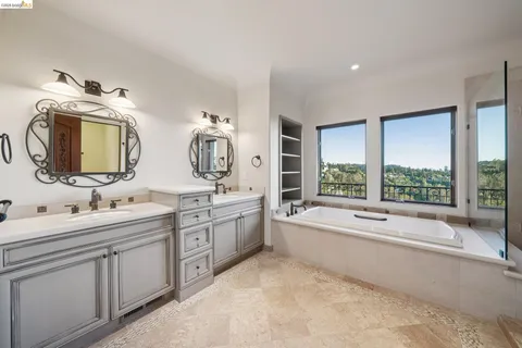 $2,475,000 | 6611 Elverton Drive, Oakland, CA 94611