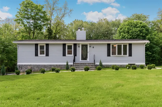 $3,600 | 3 Idlewild Drive, Hyde Park, NY 12601