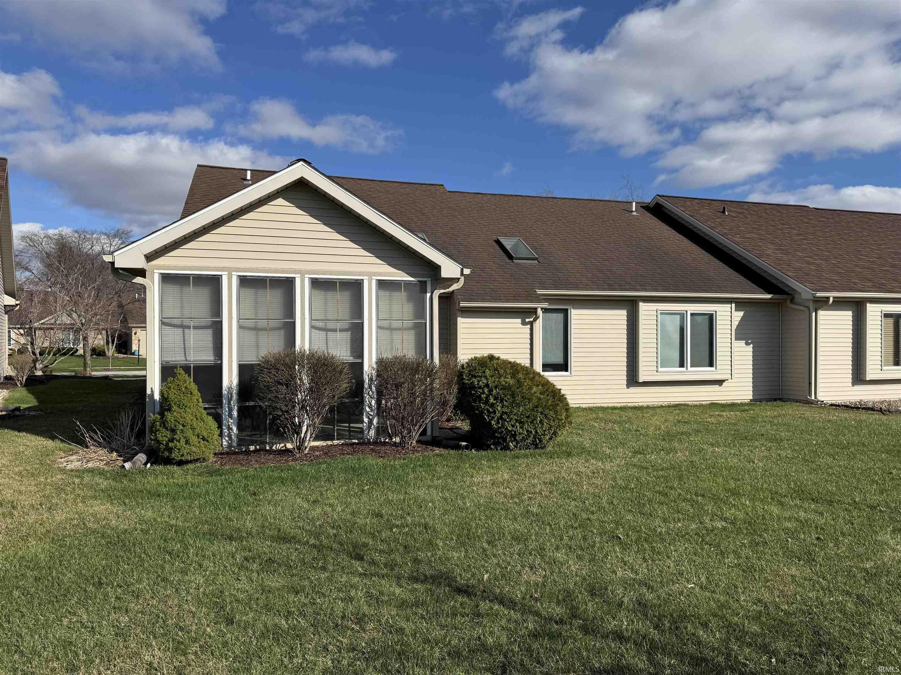 5323 Blossom Ridge Fort Wayne, IN 46835 - Photo 3 of 31