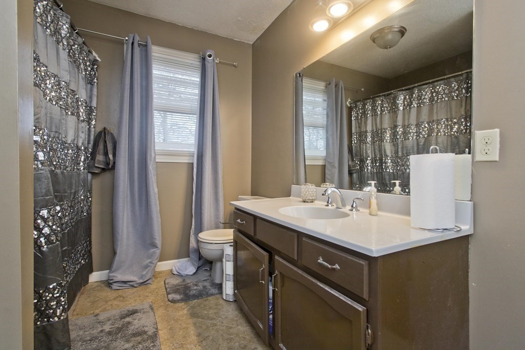 21 Luden Street Springfield, MA 01118 - Photo 21 of 31 Gallery Image 21