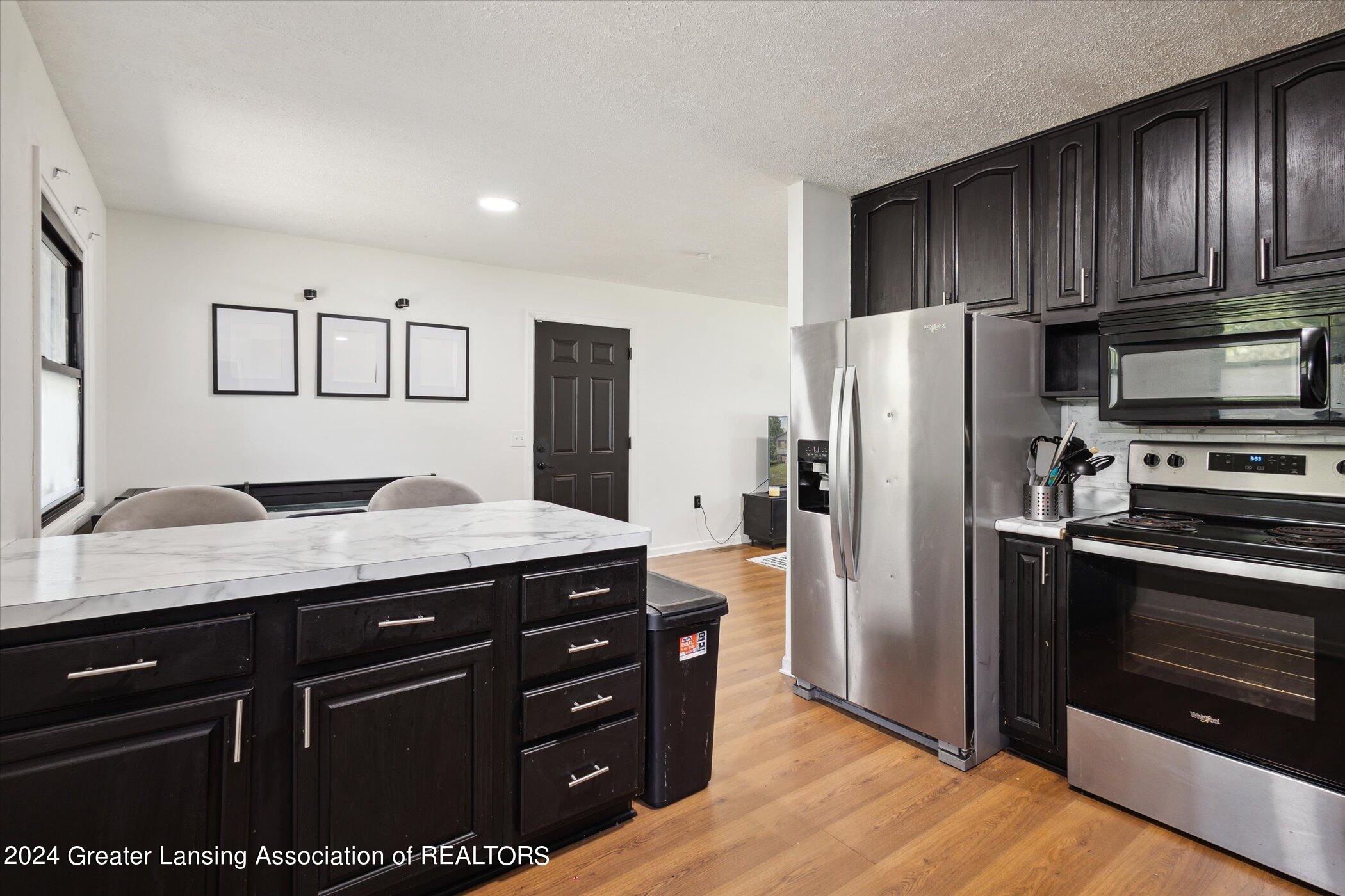2129 Riverside Court Lansing, MI 48906 - Photo 11 of 29 15-2129-Riverside-Ct-Lansing-MI-48906-Wi