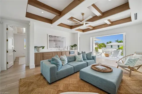 $17,500,000 | 187 10th Avenue South, Naples, FL 34102