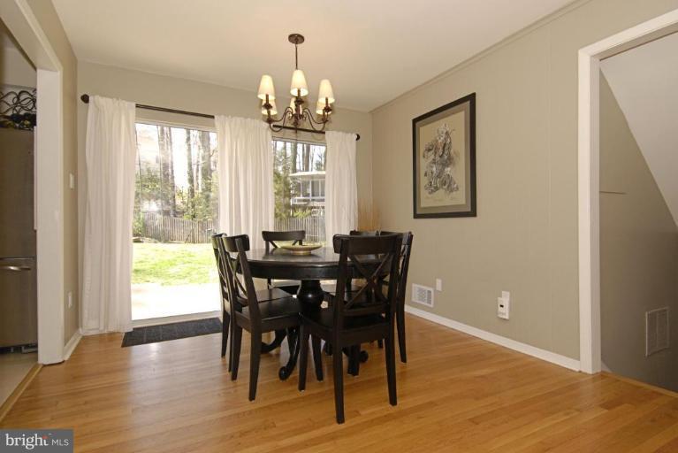 7841 Anson Court Springfield, VA 22152 - Photo 14 of 29 Dining Room