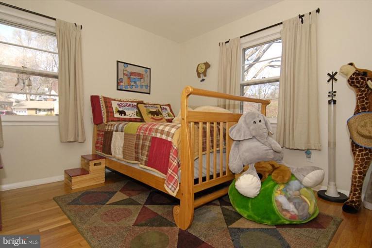 7841 Anson Court Springfield, VA 22152 - Photo 22 of 29 Bedroom #2