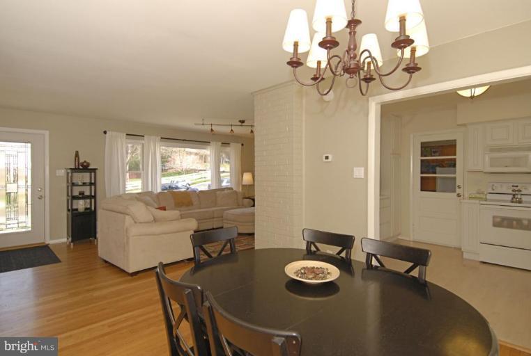 7841 Anson Court Springfield, VA 22152 - Photo 8 of 29 Living Room/Dining Room