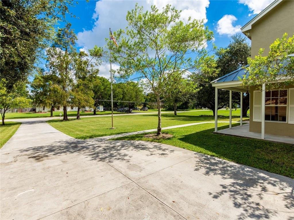 5201 Southwest 186th Avenue Southwest Ranches, FL 33332 - Photo 15 of 65 Photo 15