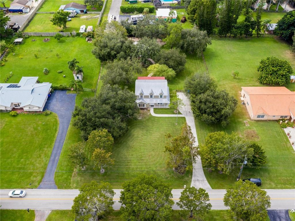 5201 Southwest 186th Avenue Southwest Ranches, FL 33332 - Photo 2 of 65 Photo 2