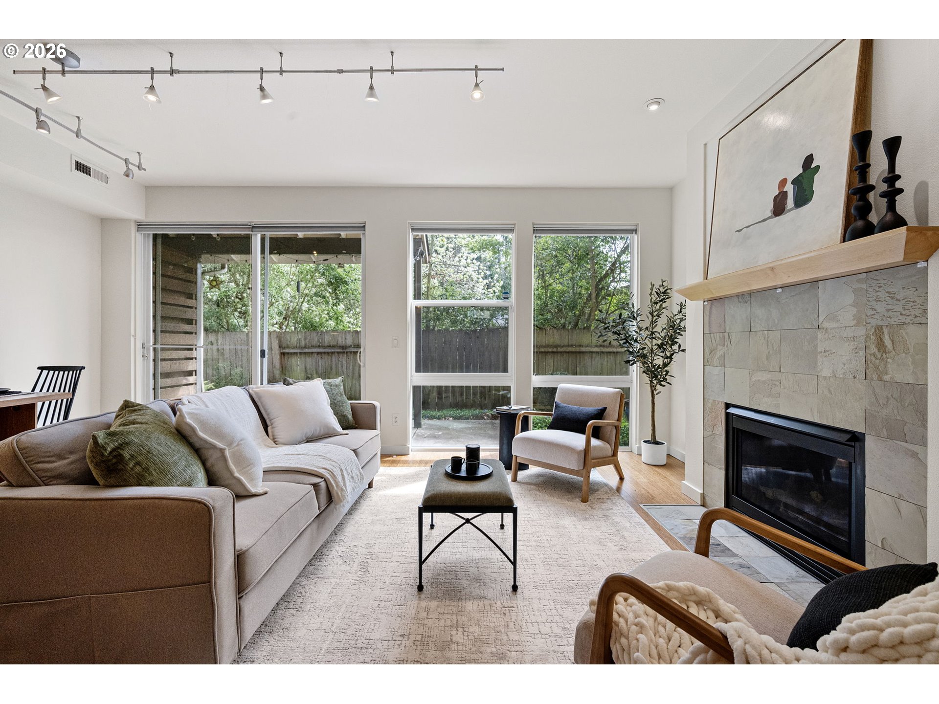 327 Rustic Place, Unit 35 Eugene, OR 97401 - Photo 14 of 48