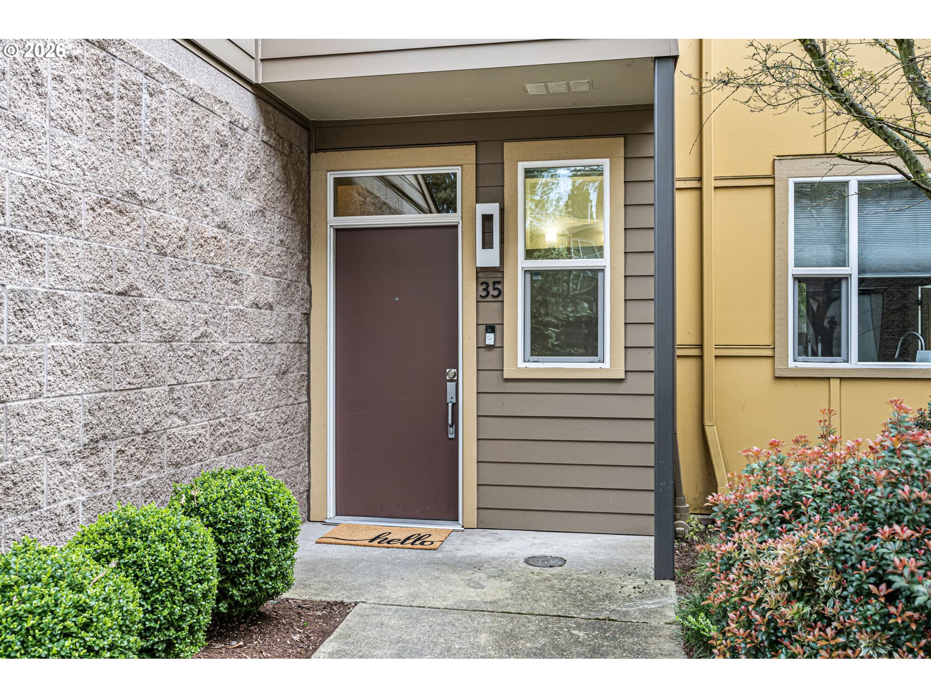 327 Rustic Place, Unit 35 Eugene, OR 97401 - Photo 2 of 48