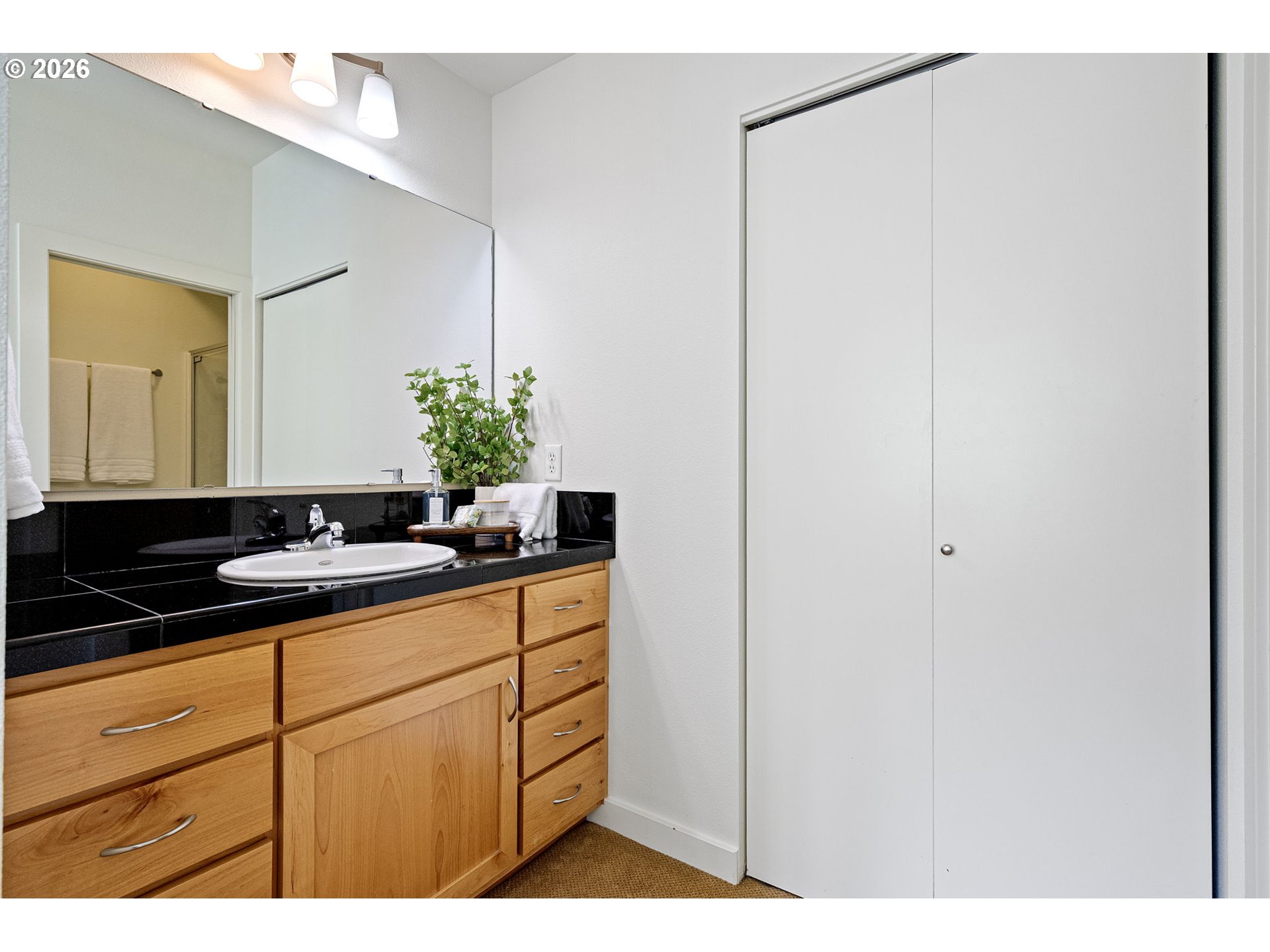 327 Rustic Place, Unit 35 Eugene, OR 97401 - Photo 27 of 48