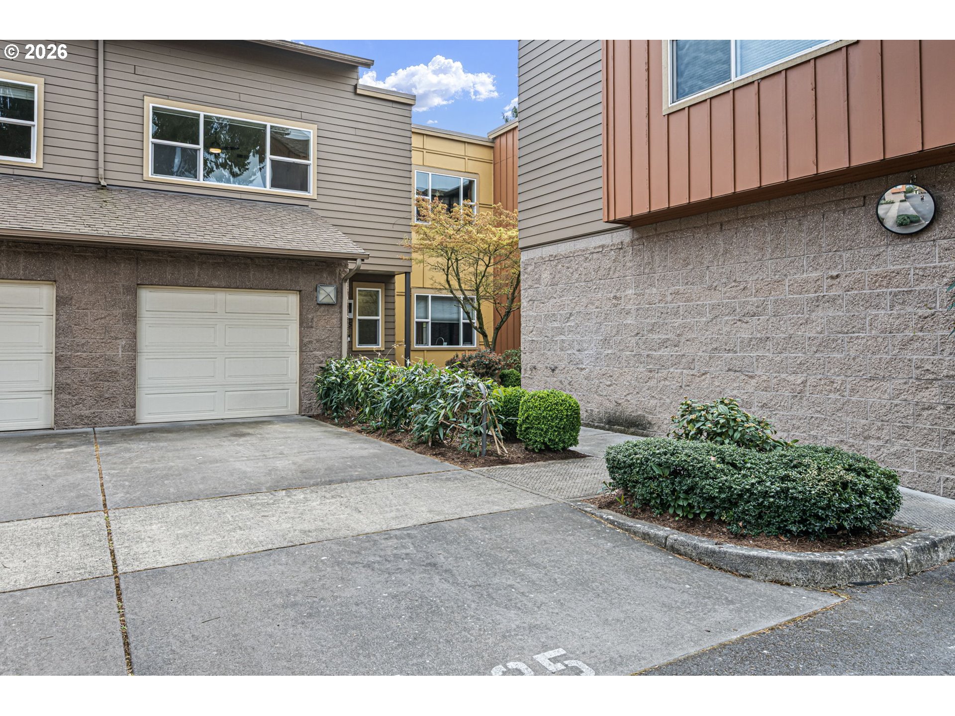 327 Rustic Place, Unit 35 Eugene, OR 97401 - Photo 40 of 48