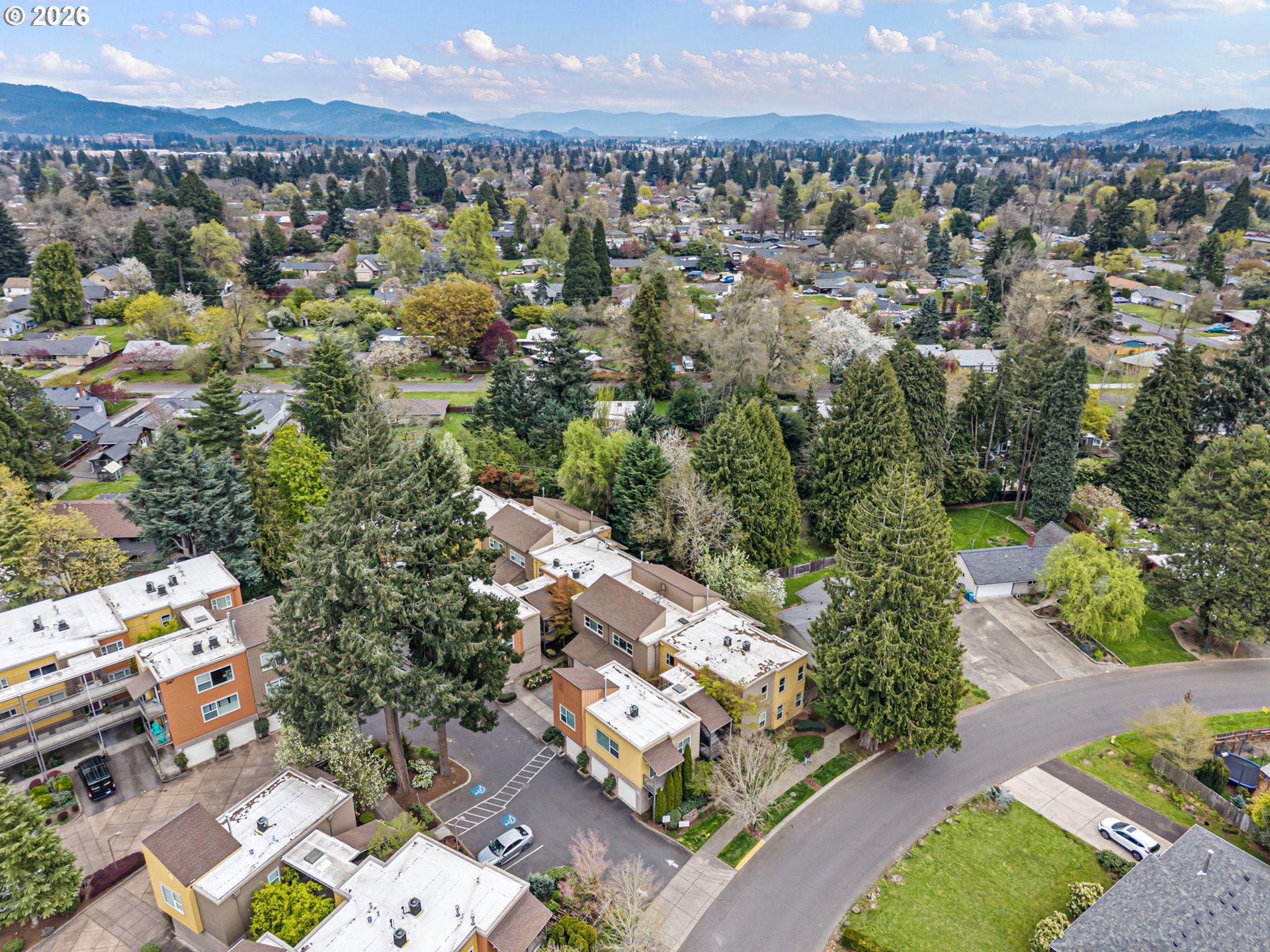 327 Rustic Place, Unit 35 Eugene, OR 97401 - Photo 45 of 48