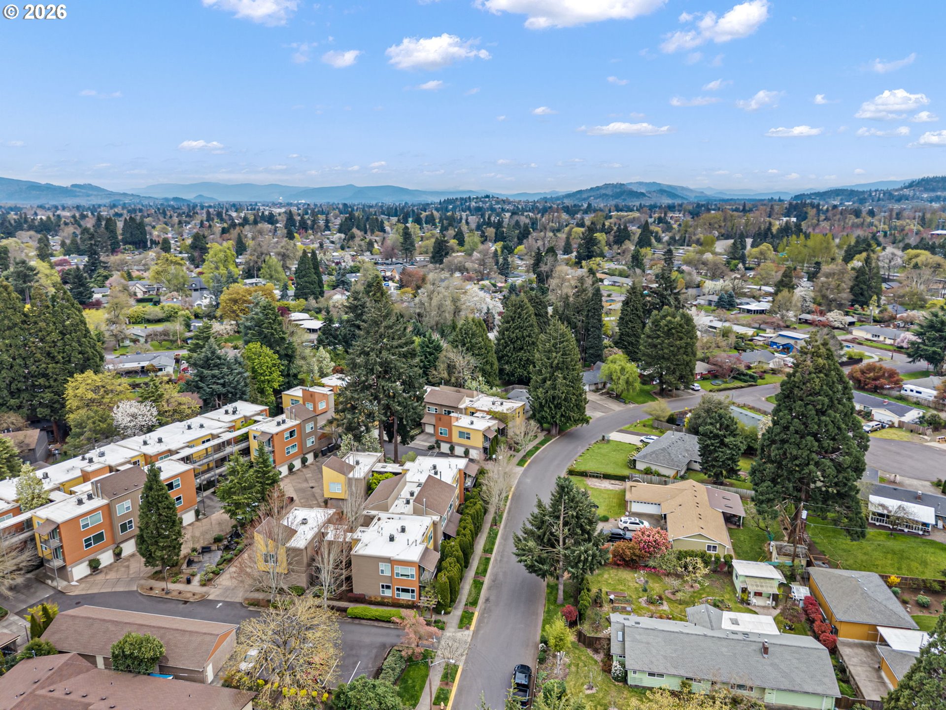 327 Rustic Place, Unit 35 Eugene, OR 97401 - Photo 46 of 48