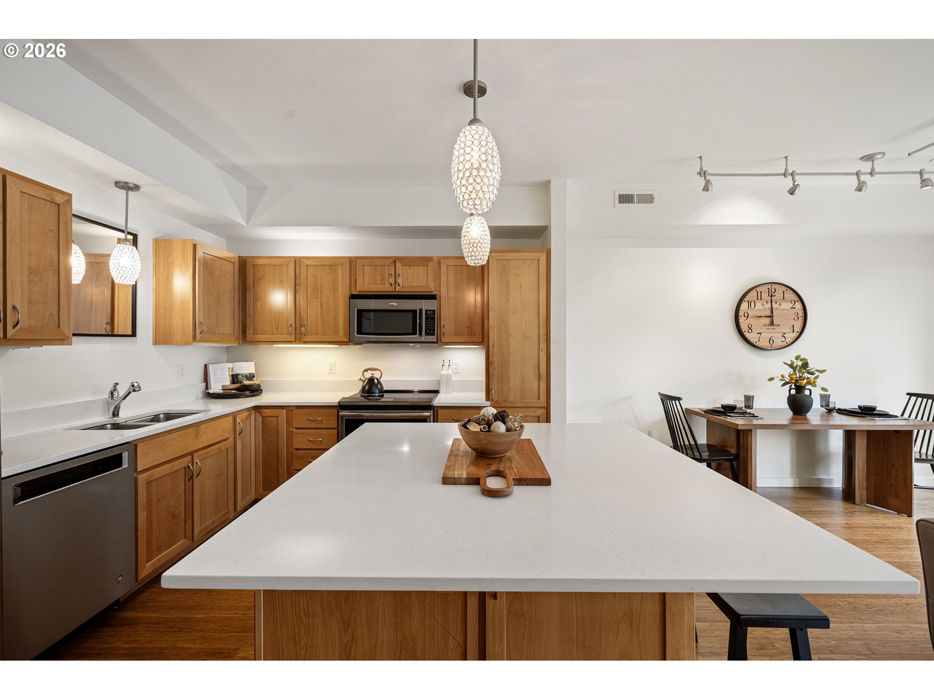 327 Rustic Place, Unit 35 Eugene, OR 97401 - Photo 5 of 48