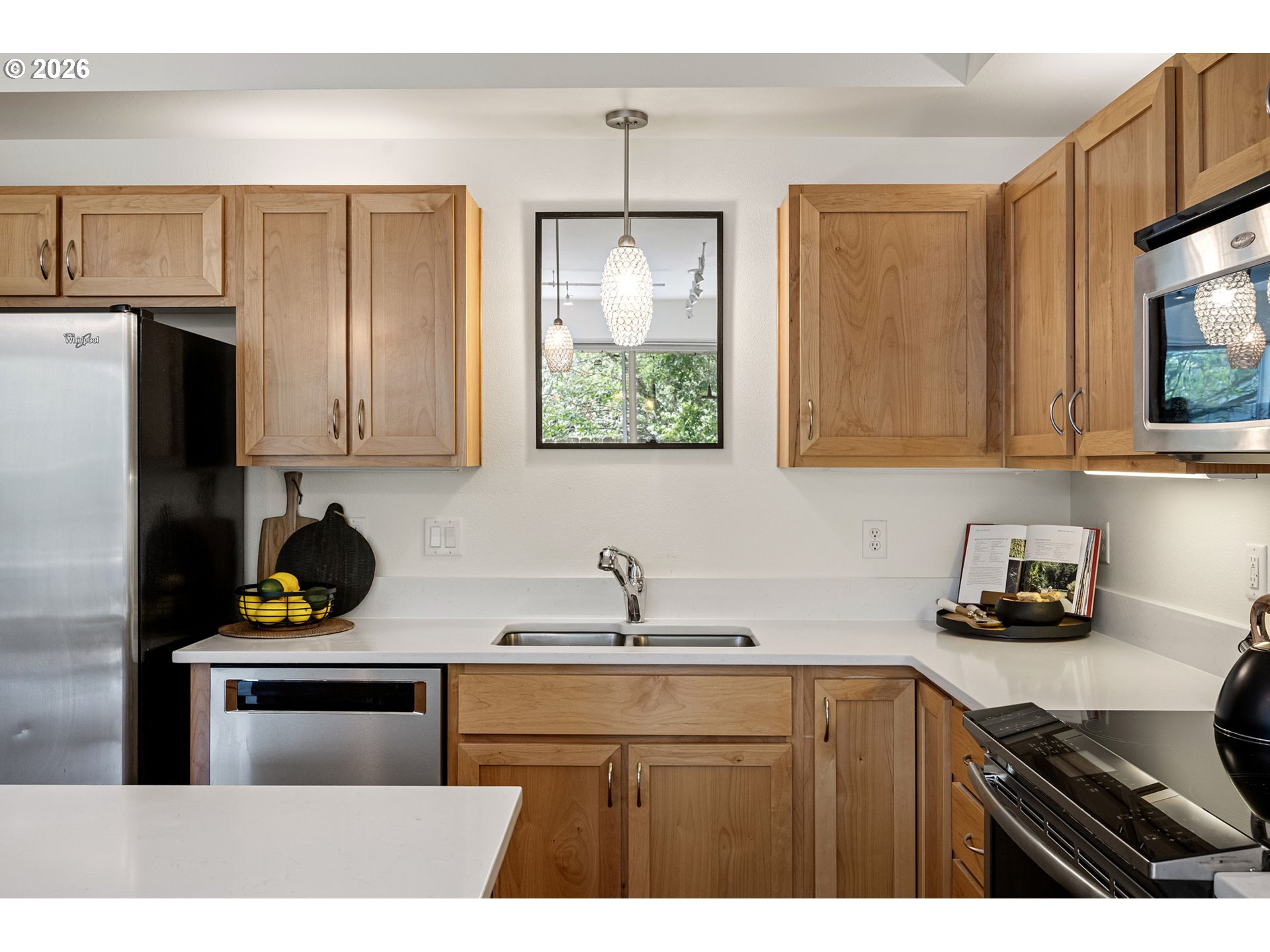 327 Rustic Place, Unit 35 Eugene, OR 97401 - Photo 8 of 48