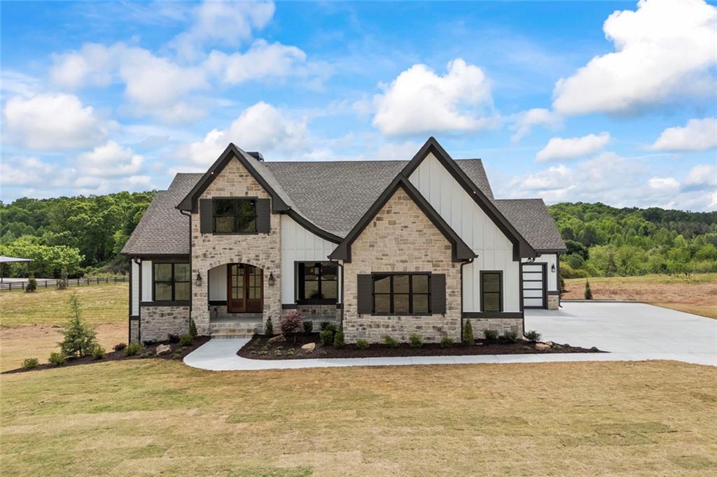 810 Hampton Monroe, GA 30656 - Photo 3 of 110