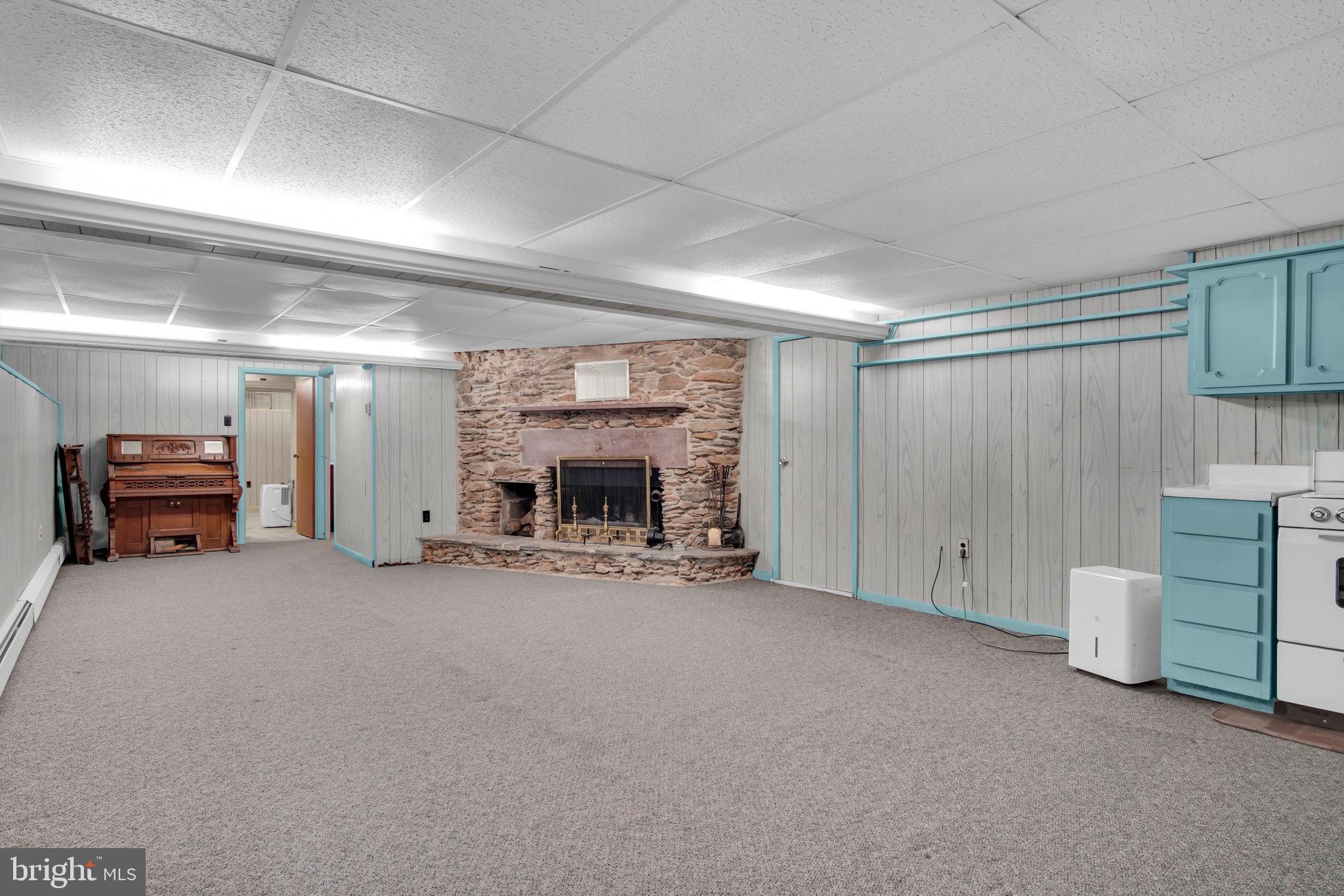 1287 West Springfield Road Seven Valleys, PA 17360 - Photo 41 of 51 family room