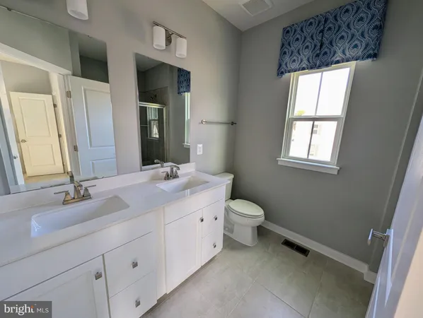 a bathroom with a toilet