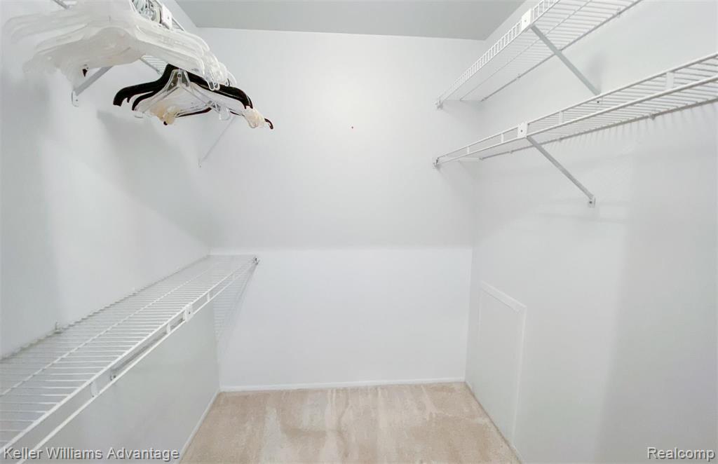 29521 Pine Ridge Circle Farmington Hills, MI 48331 - Photo 10 of 25