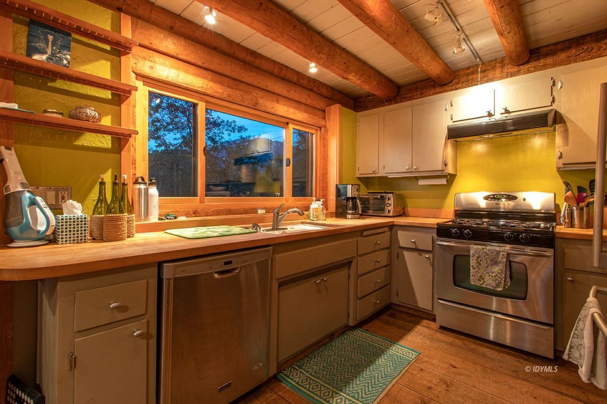54283 Valley-View Idyllwild, CA 92549 - Photo 26 of 54 Untitled