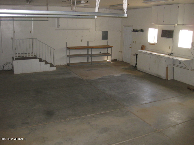 3252 West Wander Road New River, AZ 85087 - Photo 14 of 20 GARAGE