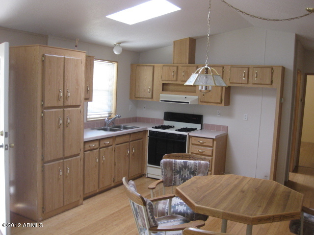 3252 West Wander Road New River, AZ 85087 - Photo 10 of 20 GUEST HOUSE KITCHEN