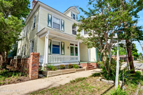 $1,400 | 729 Princess Street, Wilmington, NC 28401