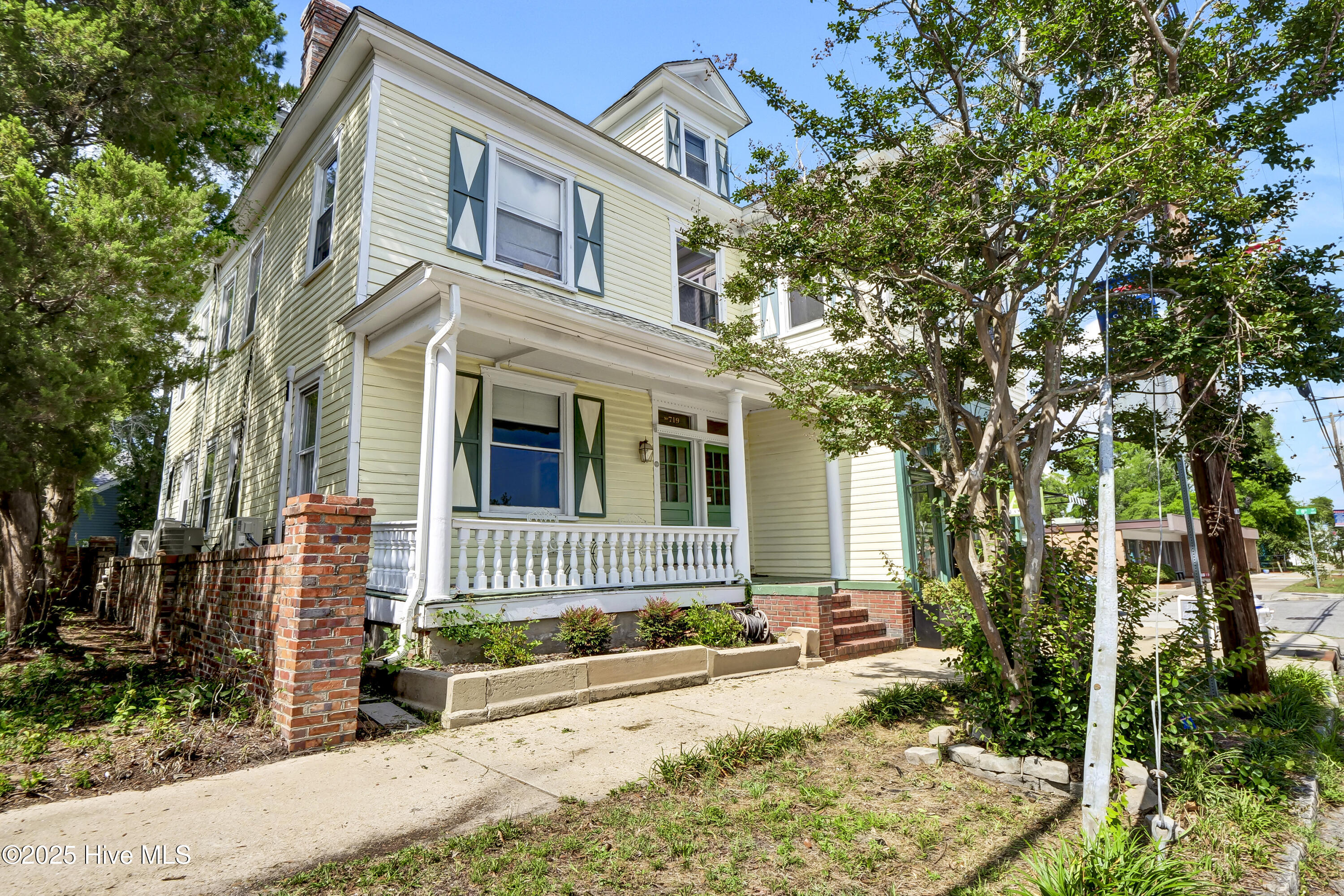 729 Princess Street Wilmington, NC 28401 - Photo 1 of 15 P1477351