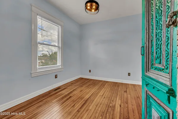 $1,400 | 729 Princess Street, Wilmington, NC 28401