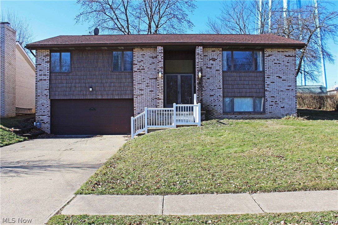 1315 Courtland Road Weirton, WV 26062 - Photo 1 of 13