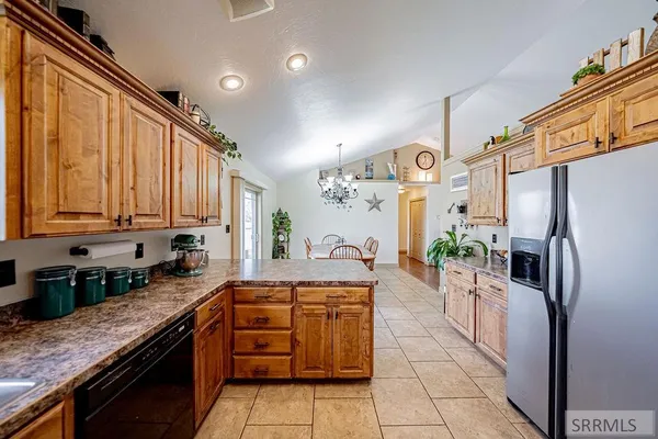 $544,000 | 11121 North 40 E Idaho Falls, Idaho Falls, ID 83401