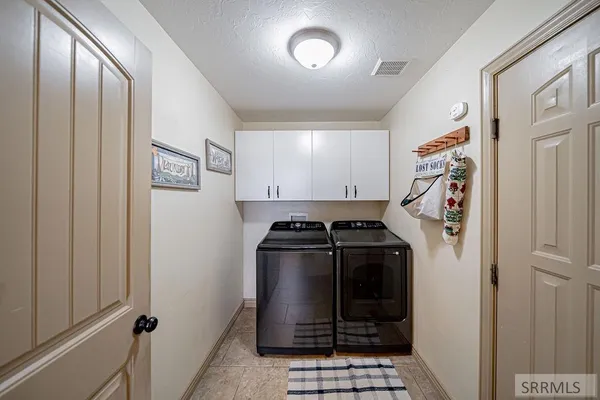 $544,000 | 11121 North 40 E Idaho Falls, Idaho Falls, ID 83401