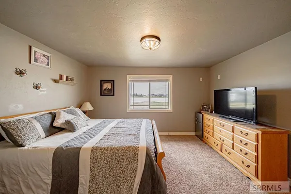 $544,000 | 11121 North 40 E Idaho Falls, Idaho Falls, ID 83401