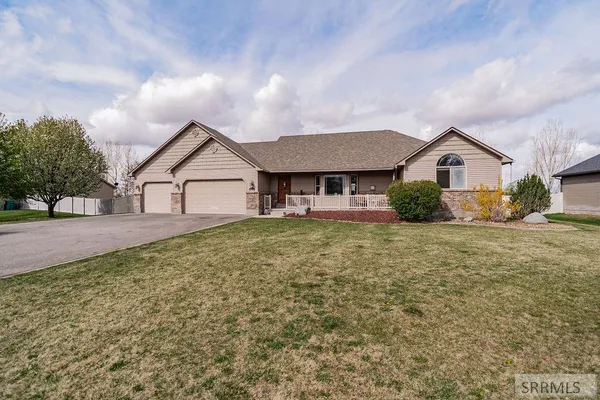 $544,000 | 11121 North 40 E Idaho Falls, Idaho Falls, ID 83401