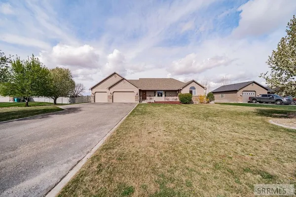 $544,000 | 11121 North 40 E Idaho Falls, Idaho Falls, ID 83401