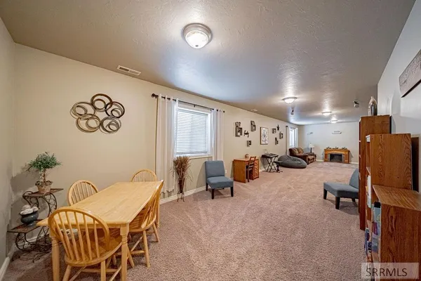 $544,000 | 11121 North 40 E Idaho Falls, Idaho Falls, ID 83401