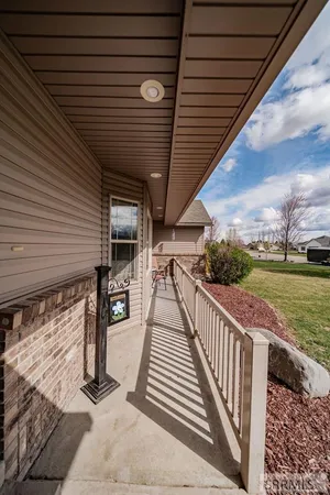 $544,000 | 11121 North 40 E Idaho Falls, Idaho Falls, ID 83401