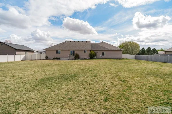 $544,000 | 11121 North 40 E Idaho Falls, Idaho Falls, ID 83401