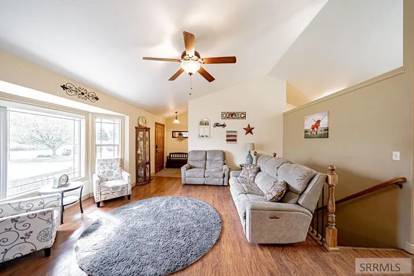 $544,000 | 11121 North 40 E Idaho Falls, Idaho Falls, ID 83401