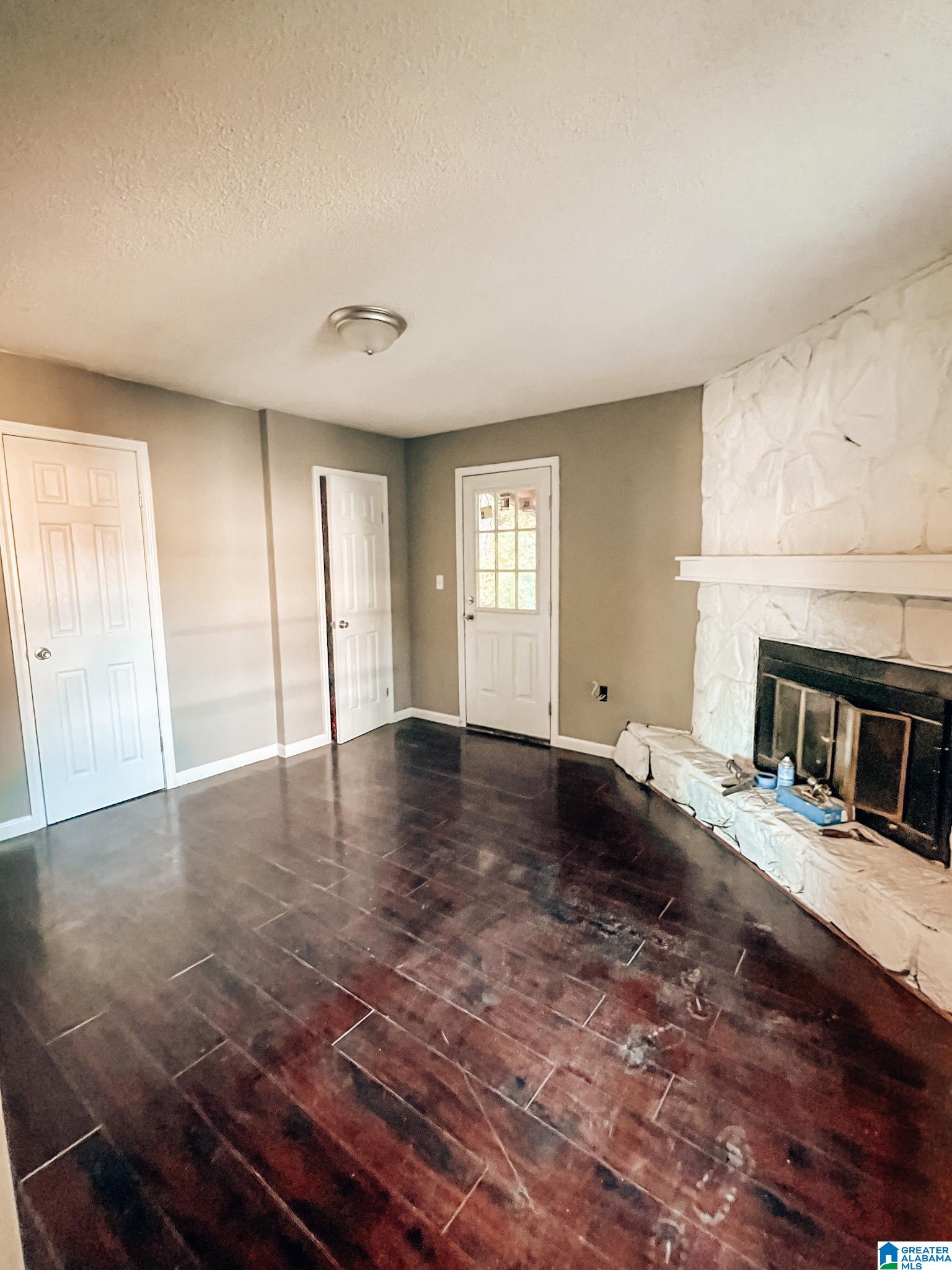 808 28th Terrace Bessemer, AL 35020 - Photo 2 of 9
