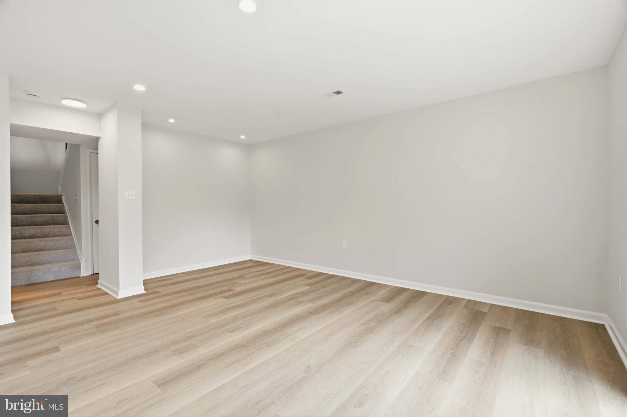 10901 Trotting Ridge Way, Unit 92 Columbia, MD 21044 - Photo 10 of 37 Spacious, light-filled blank canvas.