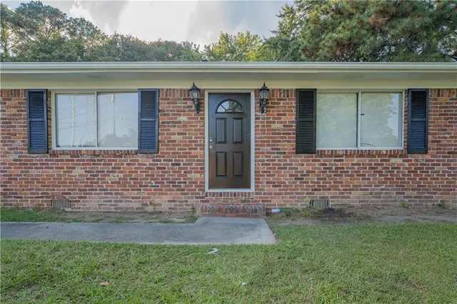 $569,000 | 2844 Whispering Hills Drive, Atlanta, GA 30341