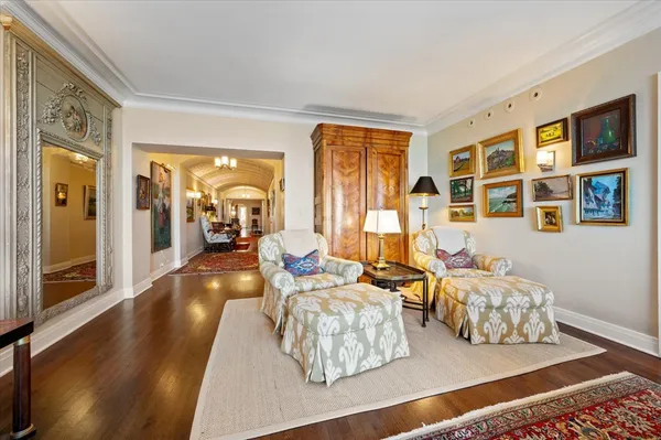 $6,900 | 2130 North Lincoln Park West, Unit 9N, Chicago, IL 60614