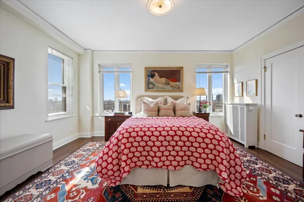 $6,900 | 2130 North Lincoln Park West, Unit 9N, Chicago, IL 60614