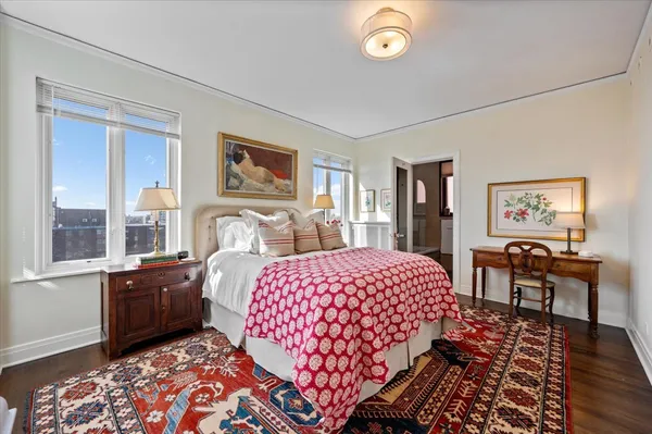 $6,900 | 2130 North Lincoln Park West, Unit 9N, Chicago, IL 60614