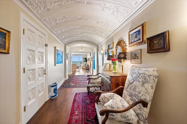 $6,900 | 2130 North Lincoln Park West, Unit 9N, Chicago, IL 60614