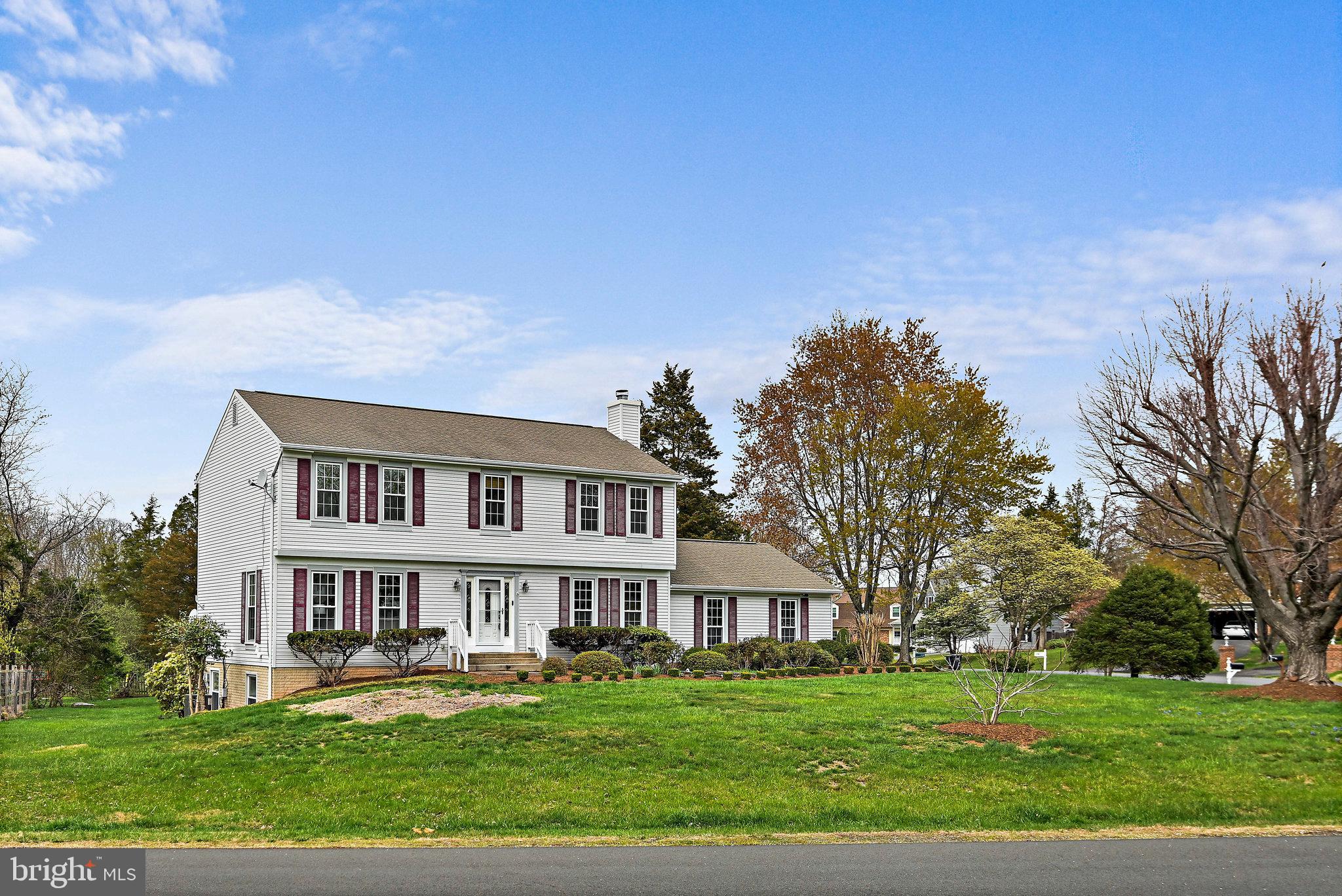 1144 Bandy Run Road Herndon, VA 20170 - Photo 2 of 47 Gallery Image 2