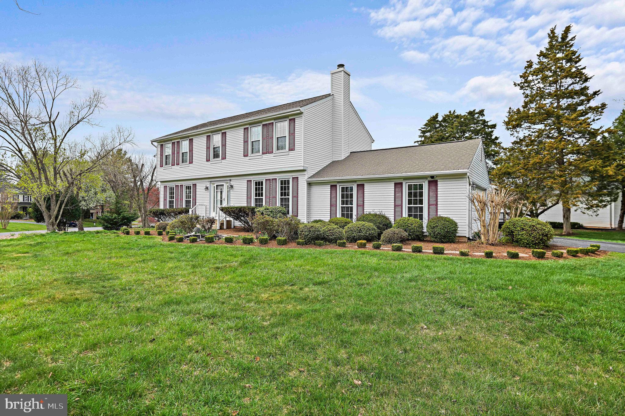 1144 Bandy Run Road Herndon, VA 20170 - Photo 3 of 47 Gallery Image 3